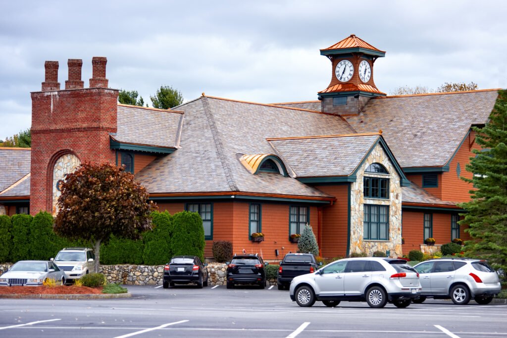 clubhouse-tewksbury-usa-1024x683.jpg